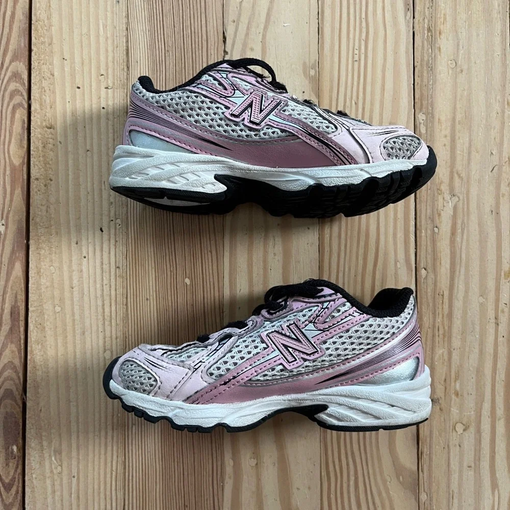 New‎ Balance 740 White Pink Silver Mesh Y2K Running Shoes Kids Size 9 Rose Sugar